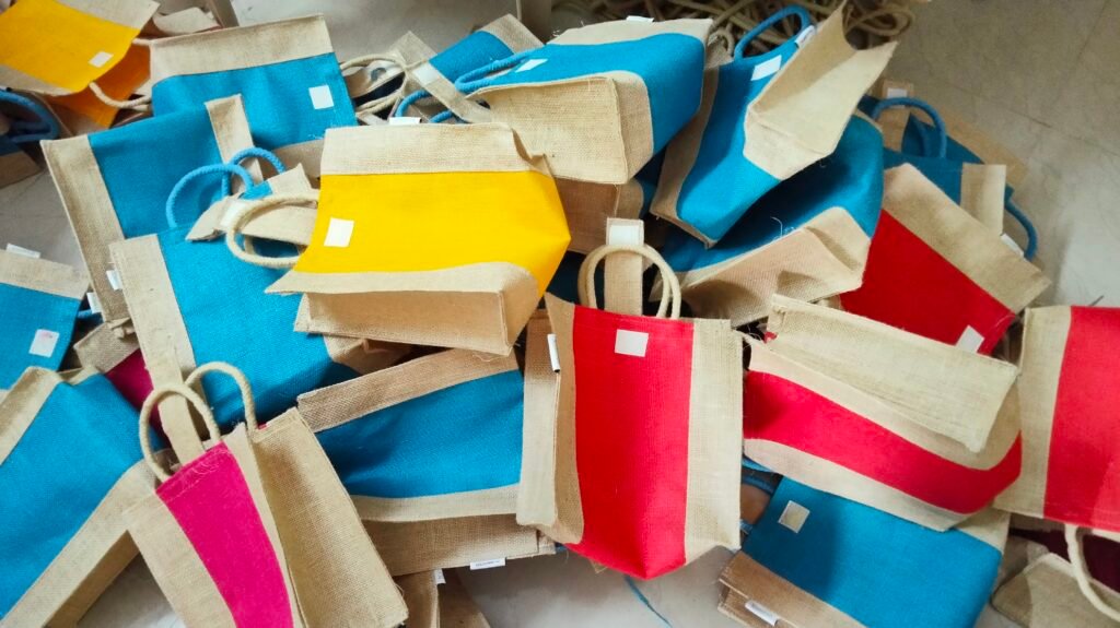 budget friendly jute bags.
